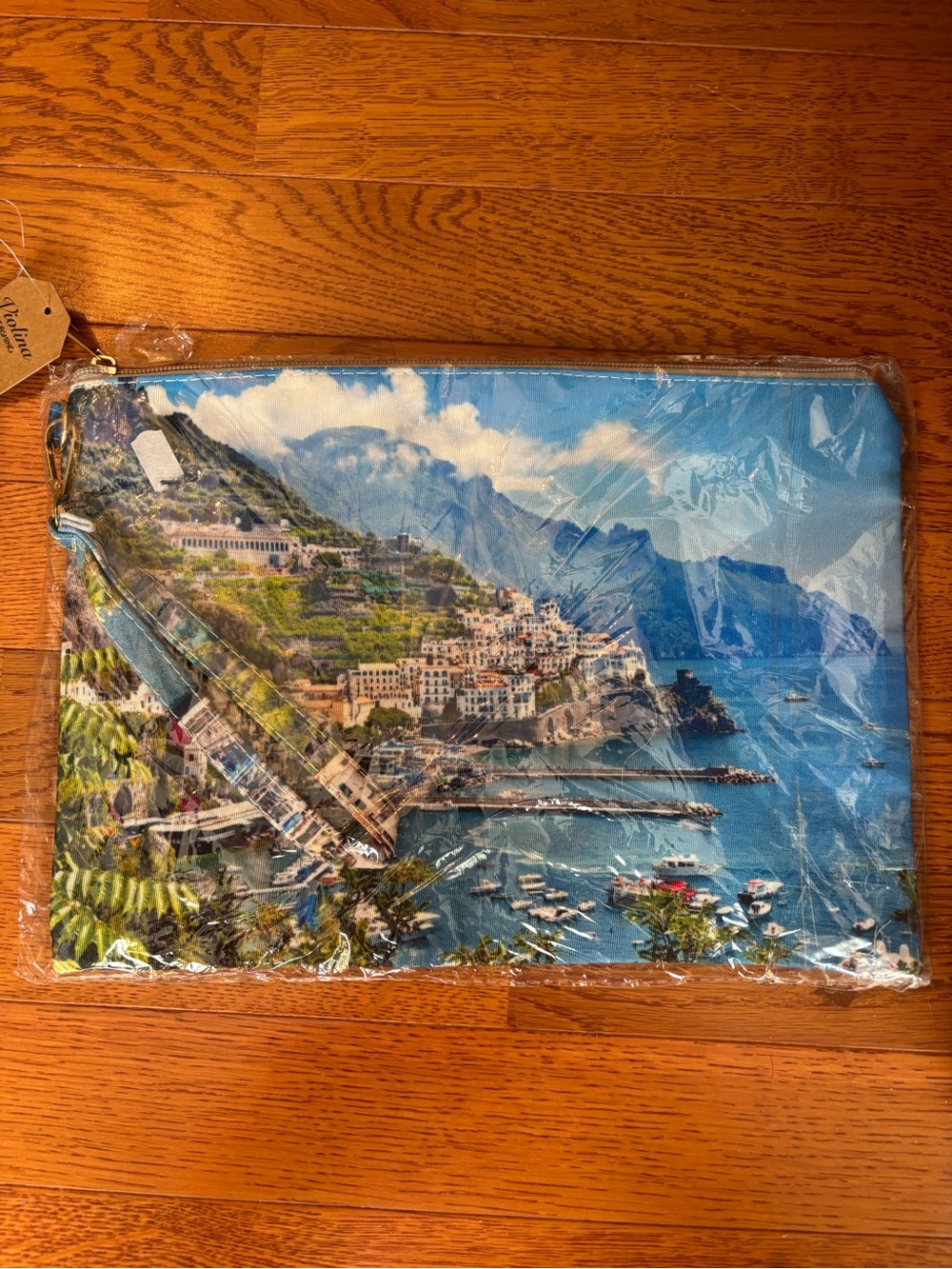 Italy wristlet